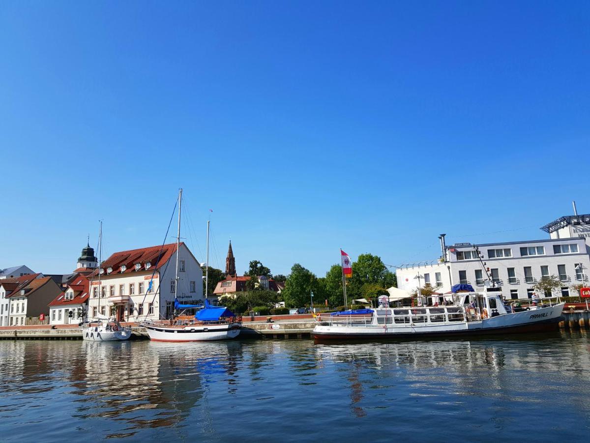 Fischerhus Lütt Hauke 69 qm Traudel Altwarp Exterior foto